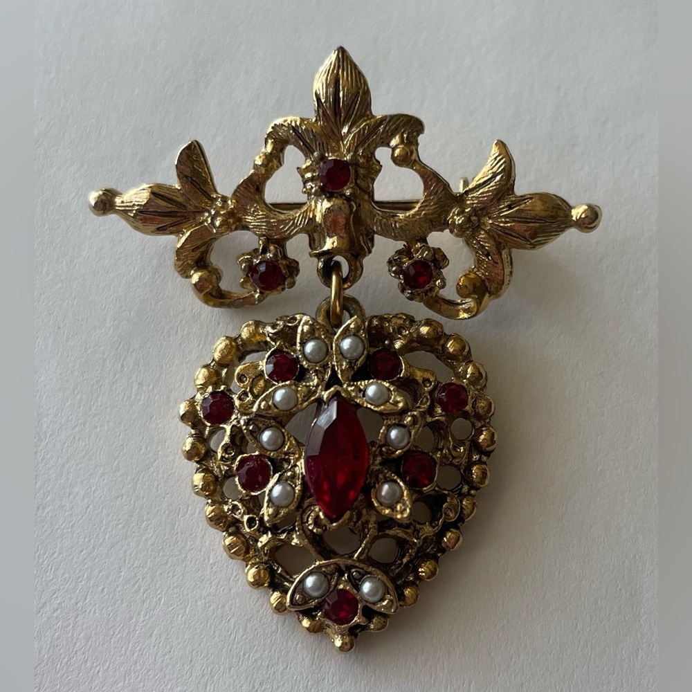 Vintage Gold and Red Heart Brooch - Picture 1 of 4